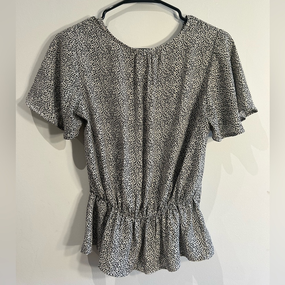 Target Brand-Sienna Sky Size S, black/grey/white leopard print top - Picture 3 of 3